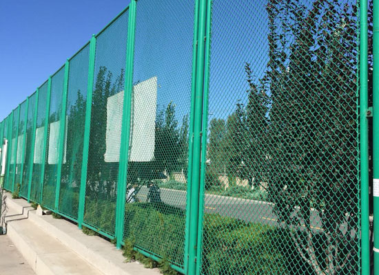 如何選擇優質的勾花網？